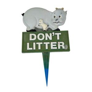 1970s Garden Yard Stake Pig & Piglet Don't Litter Sign Artline Plastic Vintage